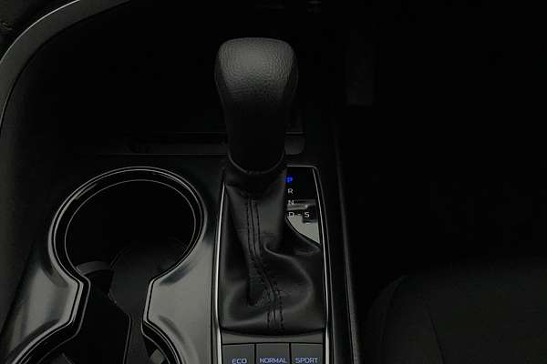 2018 Toyota Camry Ascent AXVH71R