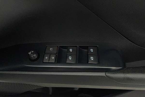 2018 Toyota Camry Ascent AXVH71R