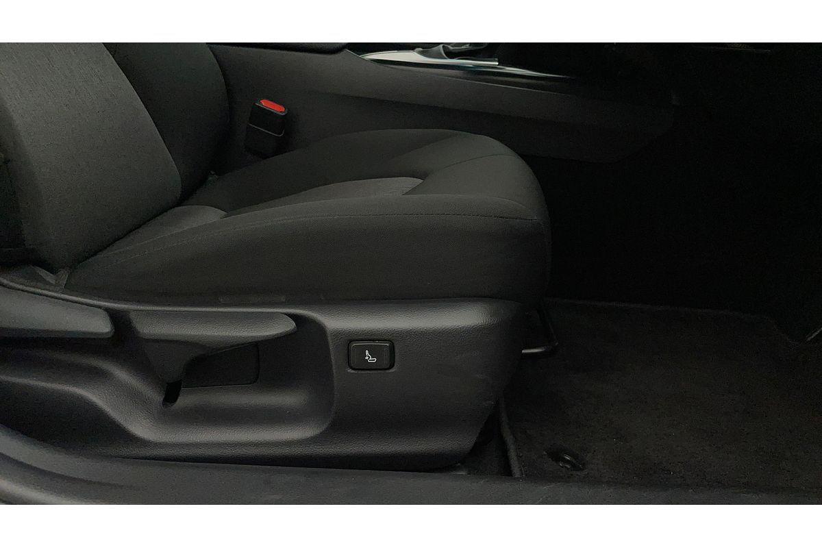 2018 Toyota Camry Ascent AXVH71R