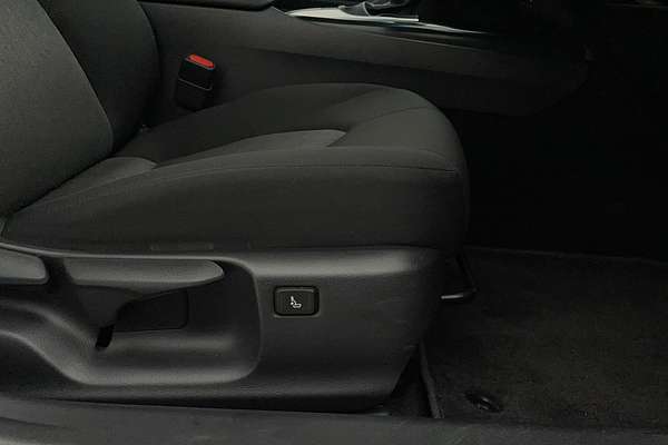 2018 Toyota Camry Ascent AXVH71R