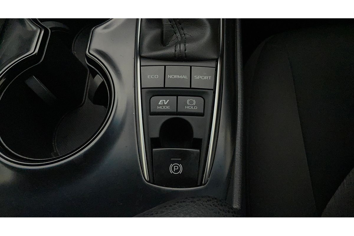 2018 Toyota Camry Ascent AXVH71R