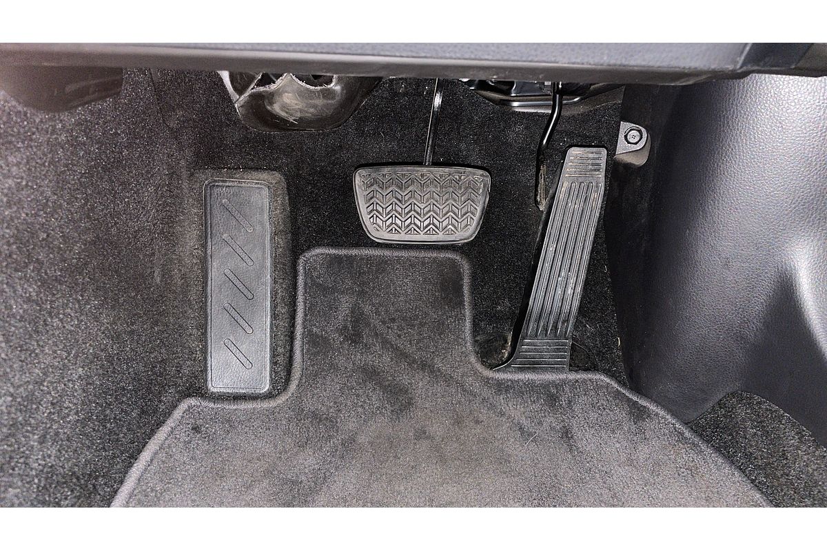 2018 Toyota Camry Ascent AXVH71R