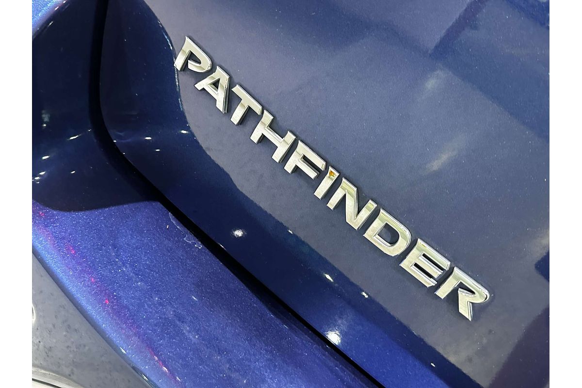 2017 Nissan Pathfinder Ti R52 Series II
