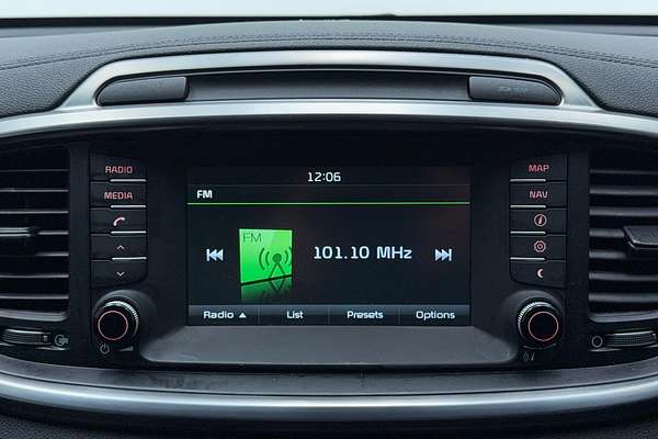 2017 Kia Sorento SLi UM