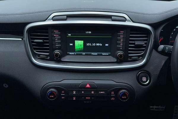 2017 Kia Sorento SLi UM