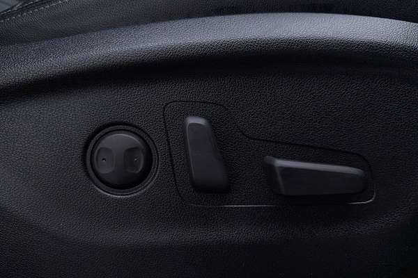 2017 Kia Sorento SLi UM