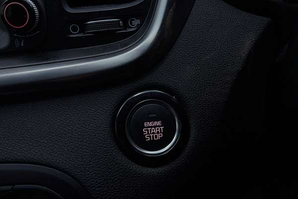 2017 Kia Sorento SLi UM