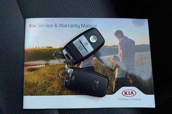 2017 Kia Sorento SLi UM