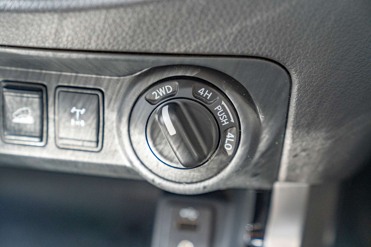 2019 Nissan Navara ST-X D23 Series 3 4X4