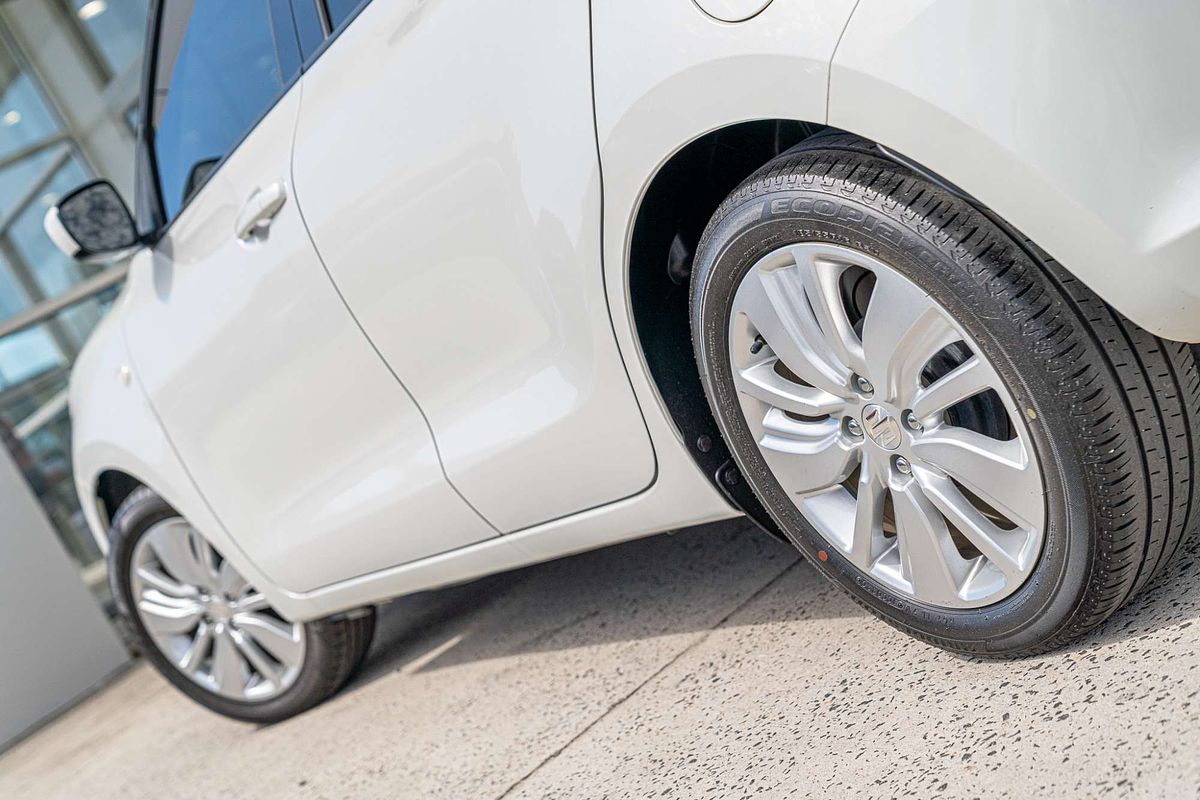 2020 Suzuki Swift GL Navigator Safety Pack AZ