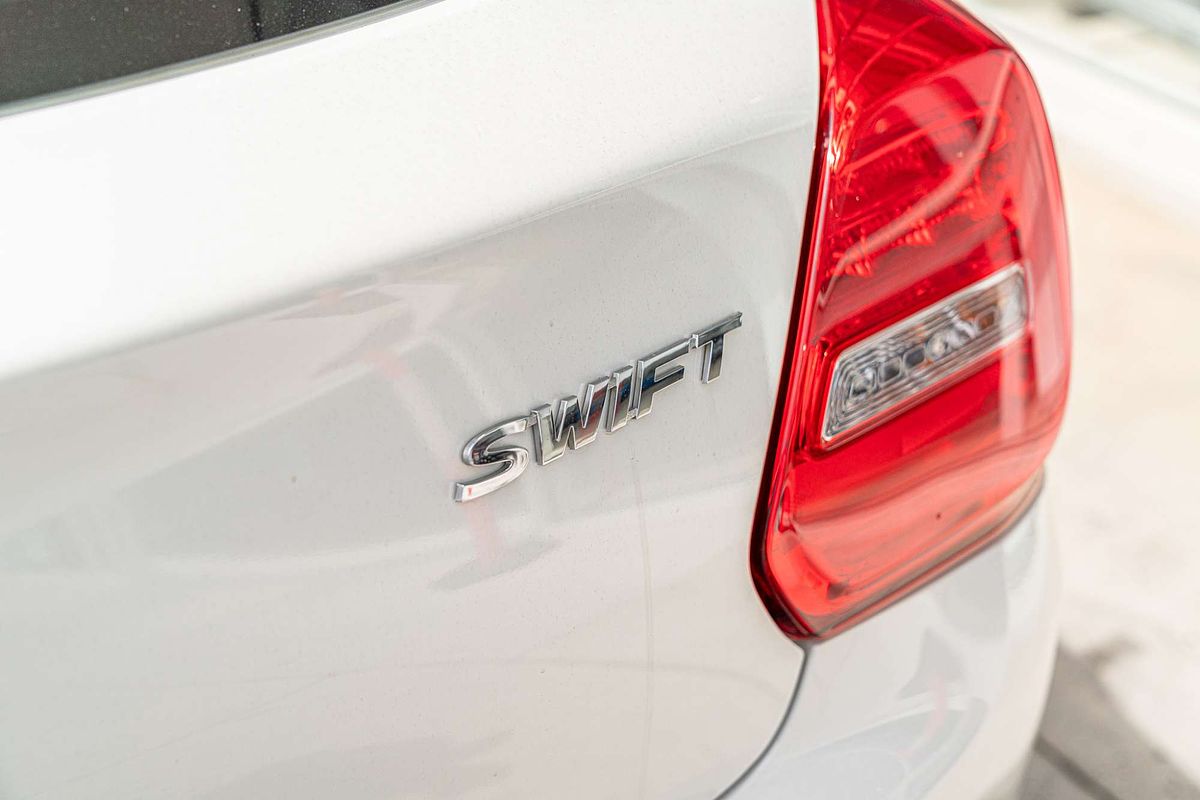 2020 Suzuki Swift GL Navigator Safety Pack AZ