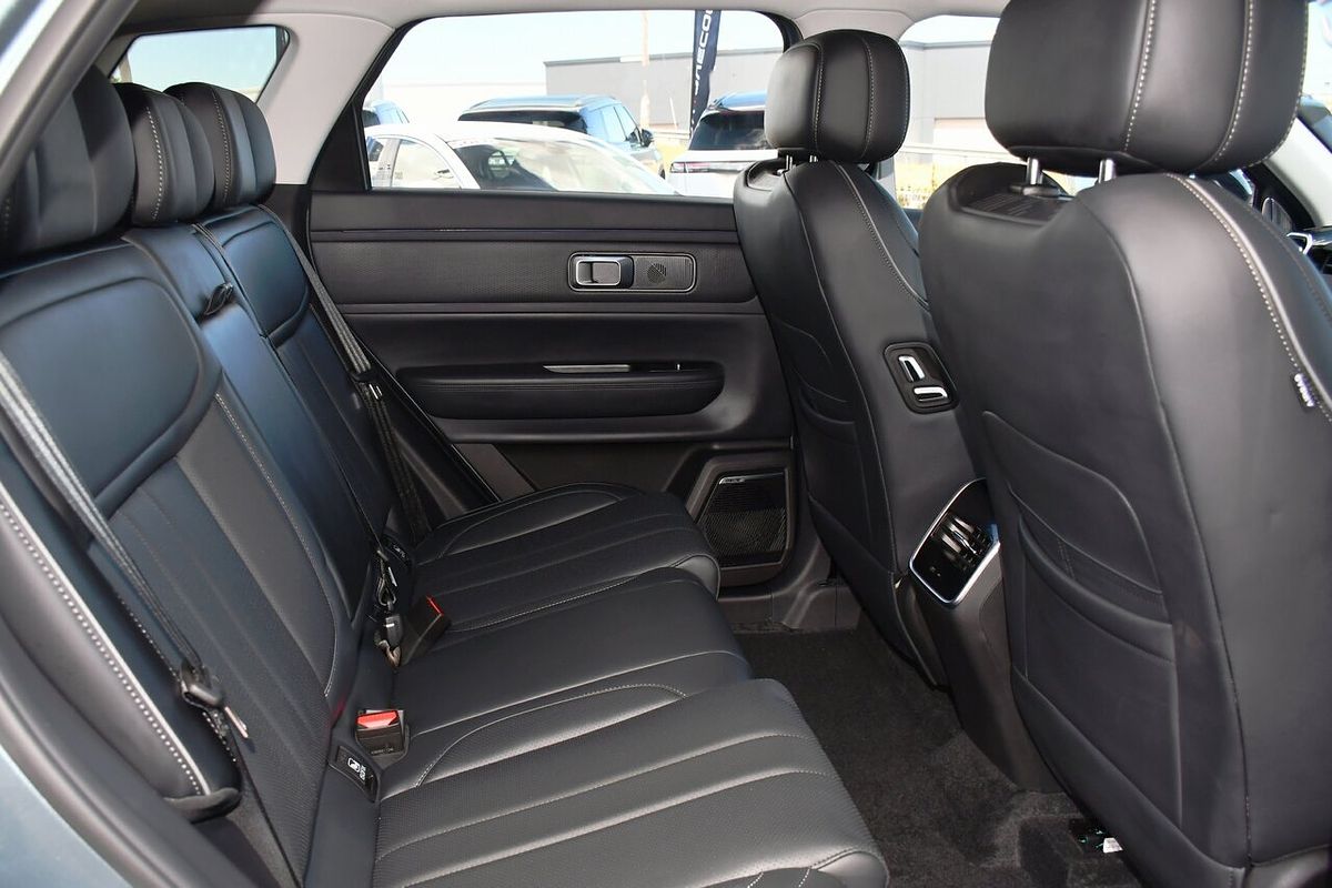 2025 Jaecoo J7 SHS Summit