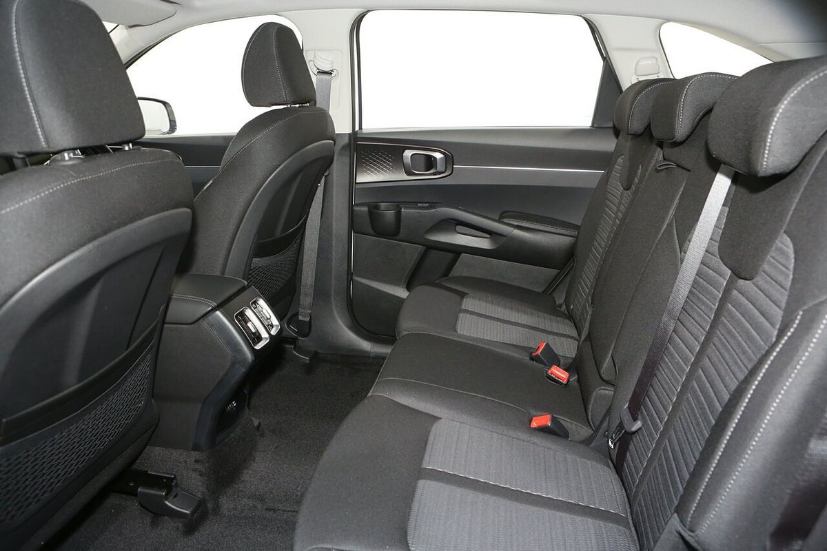 2025 Kia Sorento S MQ4 PE