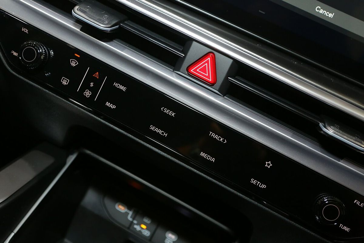 2025 Kia Sorento S MQ4 PE