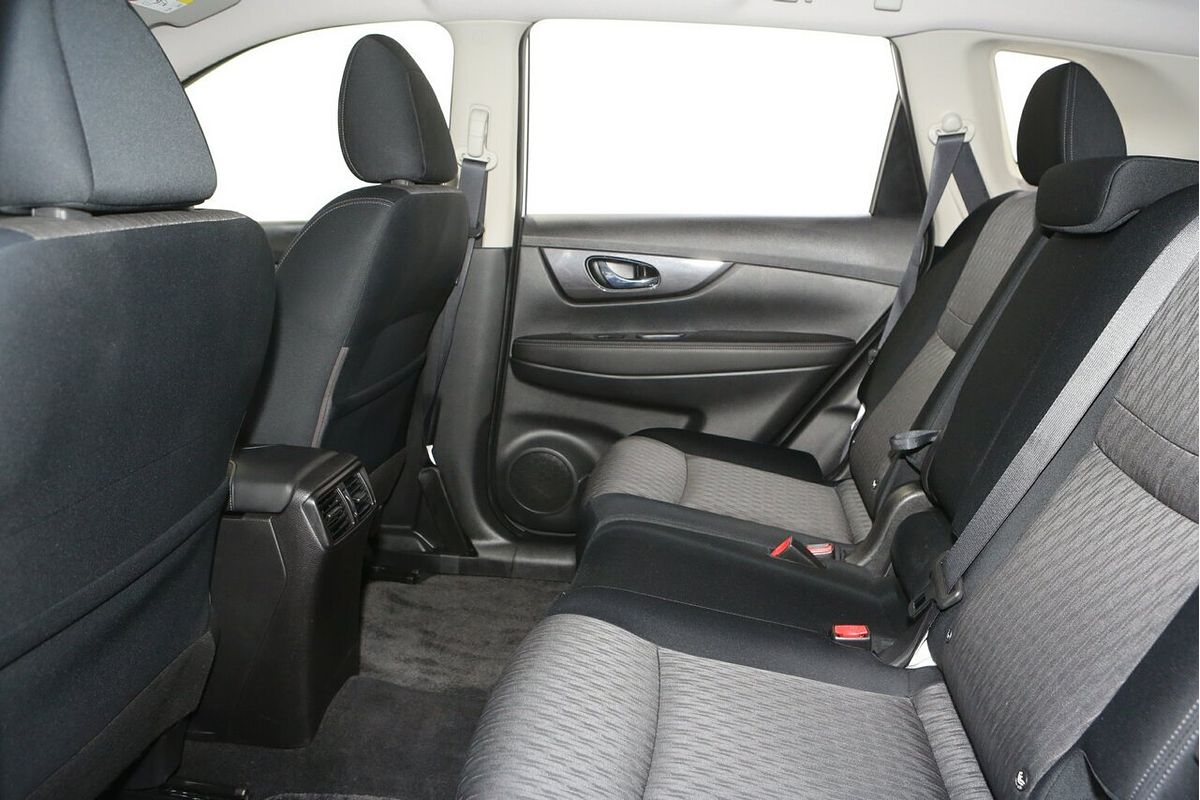 2022 Nissan X-TRAIL ST T32
