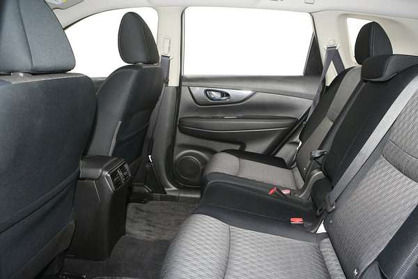 2022 Nissan X-TRAIL ST T32