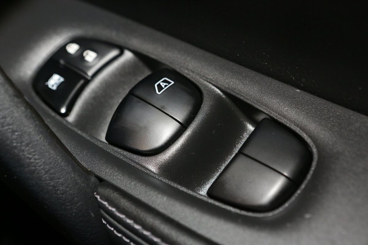 2022 Nissan X-TRAIL ST T32