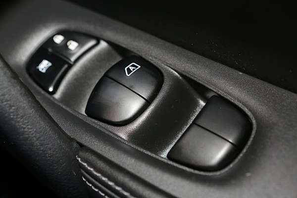 2022 Nissan X-TRAIL ST T32