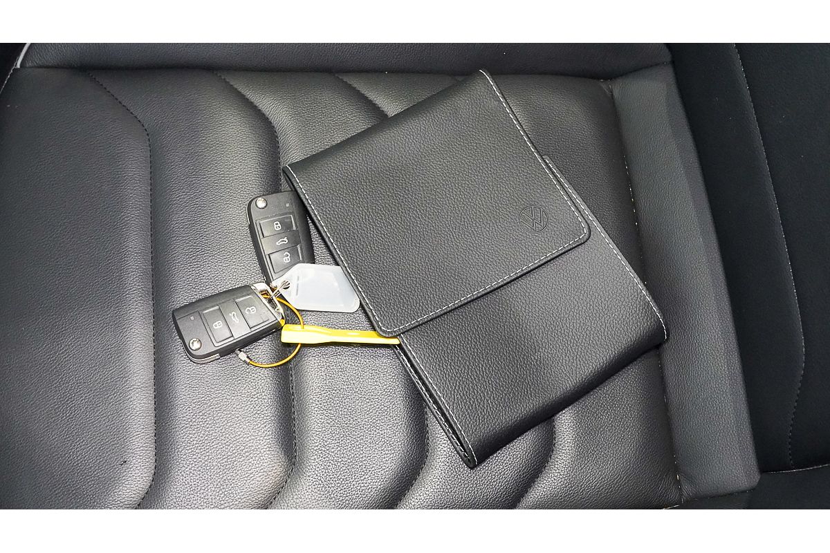 2021 Volkswagen Tiguan 162TSI R-Line 5N