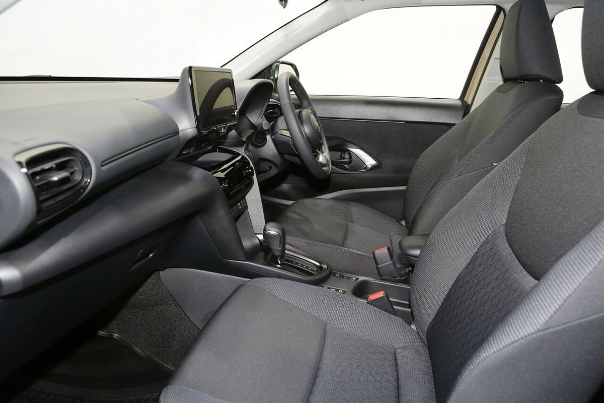 2025 Toyota Yaris Cross GX MXPJ10R