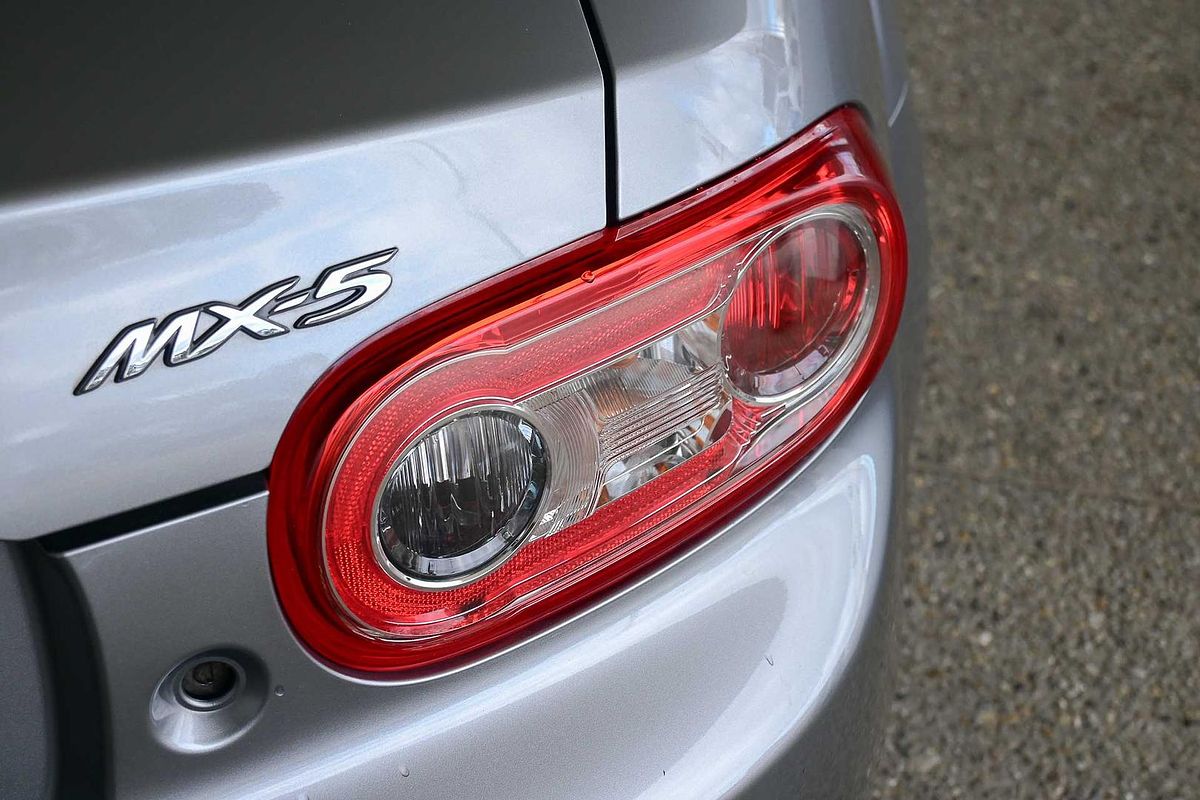 2009 Mazda MX-5 Roadster Coupe NC Series 1