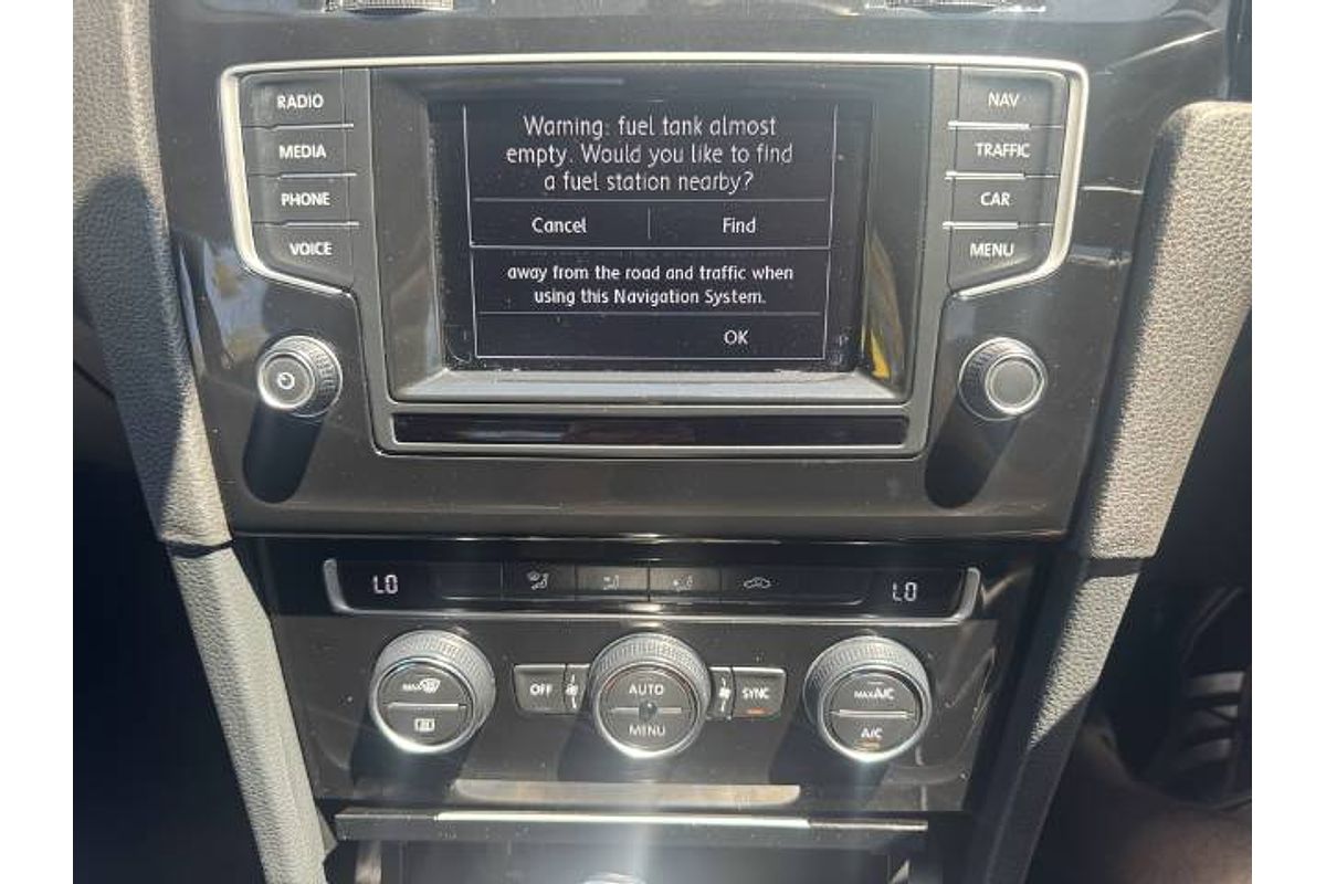 2015 Volkswagen Golf 110TSI Highline 7