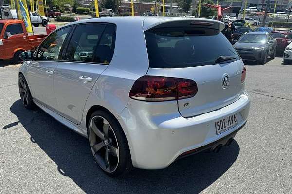 2011 Volkswagen Golf R VI