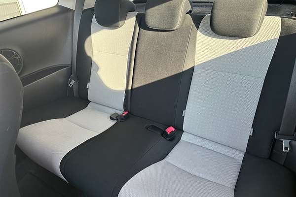 2013 Toyota Yaris YR NCP130R