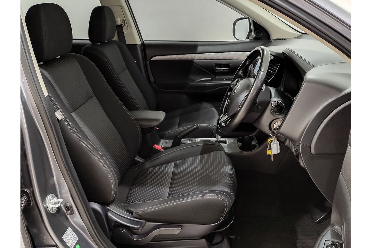 2016 Mitsubishi Outlander LS ZK