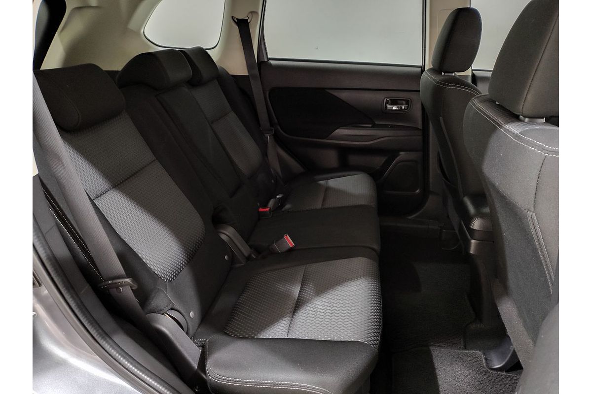 2016 Mitsubishi Outlander LS ZK