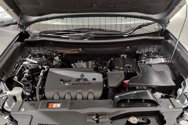 2016 Mitsubishi Outlander LS ZK