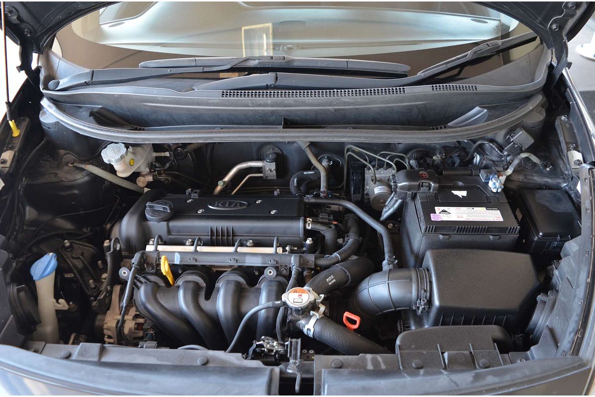 2015 Kia Rio S UB