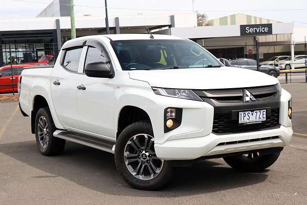 2019 Mitsubishi Triton GLX MR 4X4