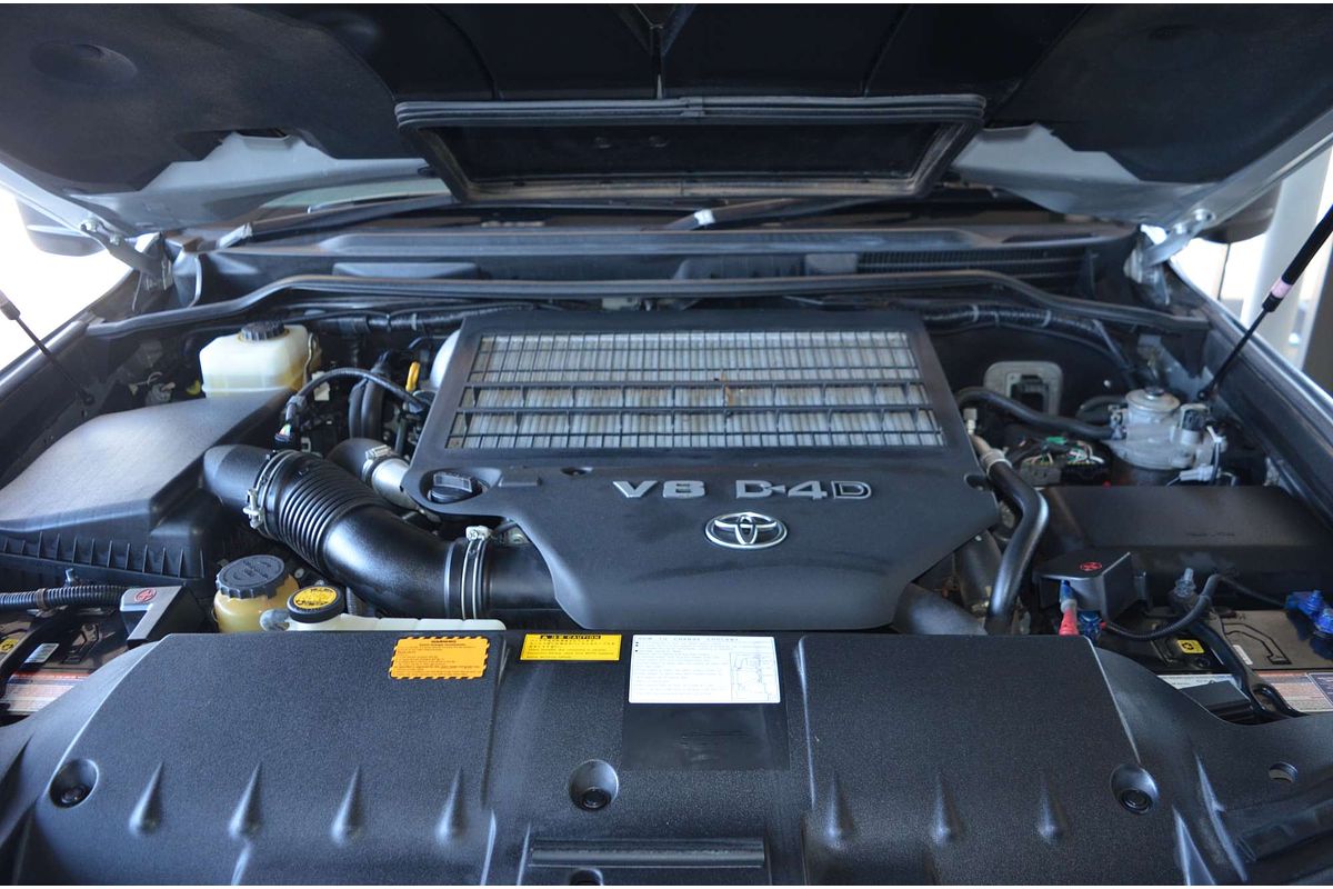 2011 Toyota Landcruiser Altitude VDJ200R