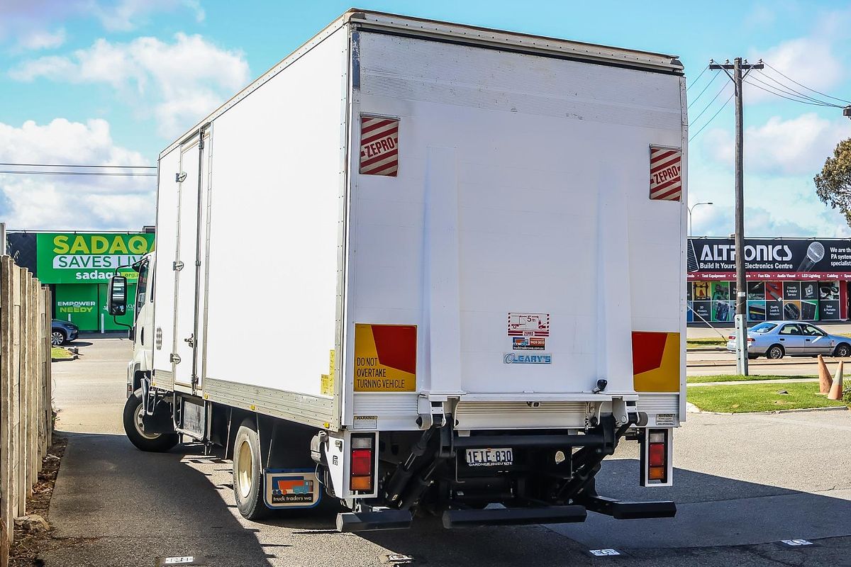 2013 Isuzu F Series FRR 500 4x2