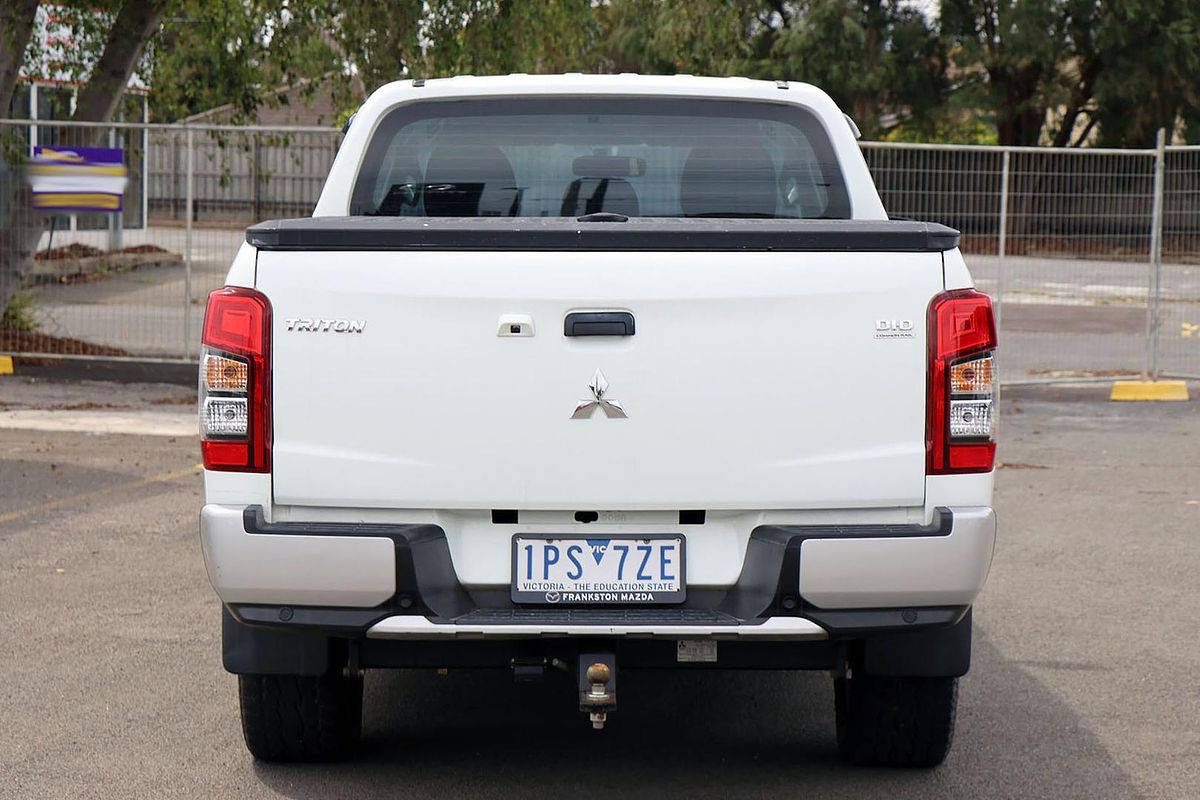 2019 Mitsubishi Triton GLX MR 4X4