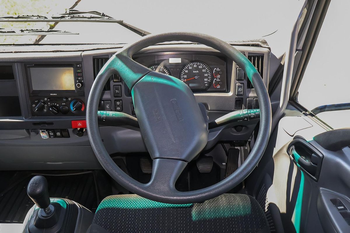 2013 Isuzu F Series FRR 500 4x2