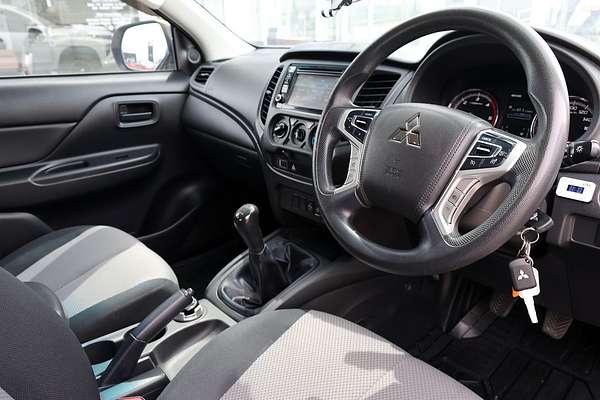 2019 Mitsubishi Triton GLX MR 4X4