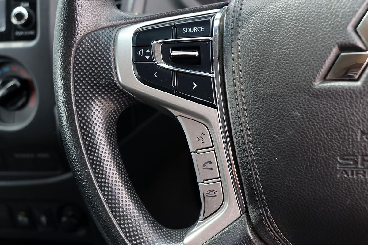 2019 Mitsubishi Triton GLX MR 4X4