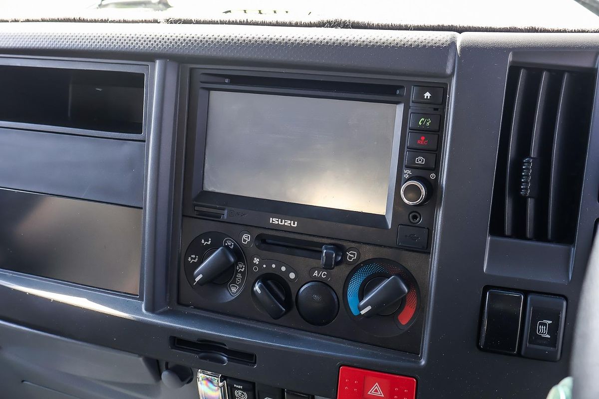 2013 Isuzu F Series FRR 500 4x2