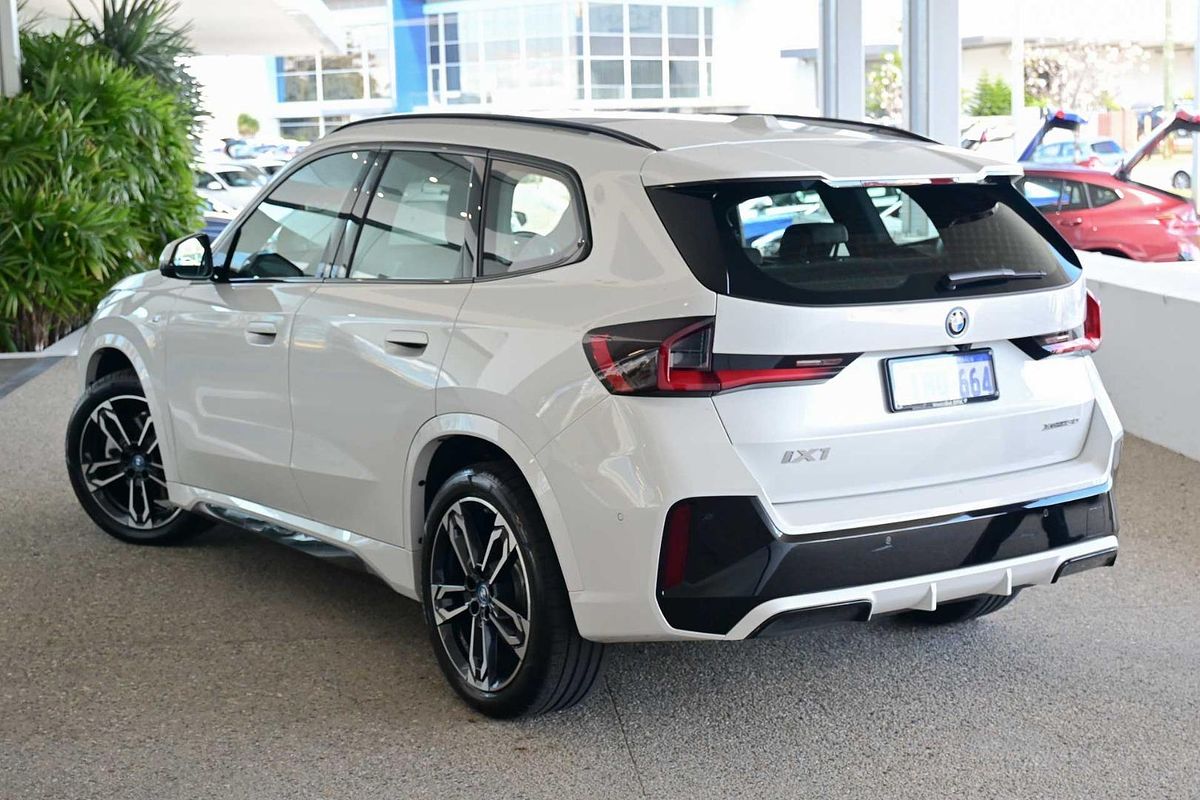 2024 BMW iX1 xDrive30 M Sport U11