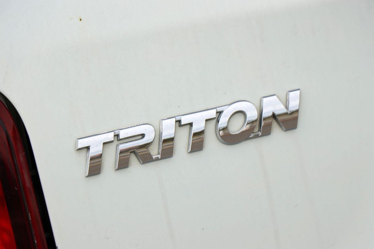 2019 Mitsubishi Triton GLX MR 4X4