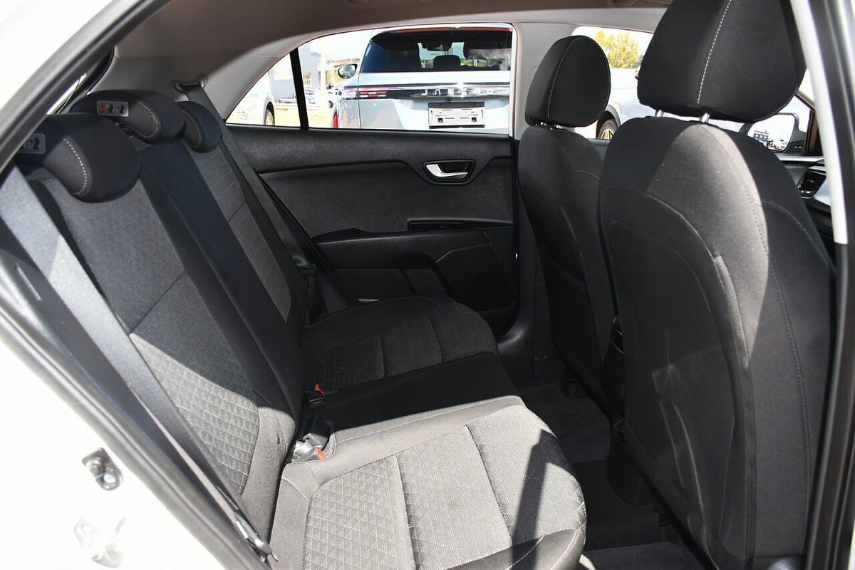 2019 Kia Rio S YB