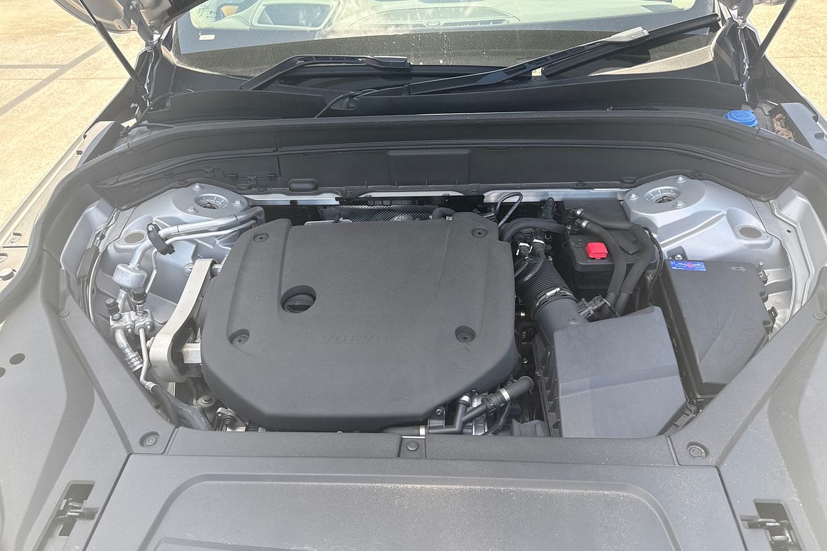 2023 Volvo XC90 Ultimate B6 Bright