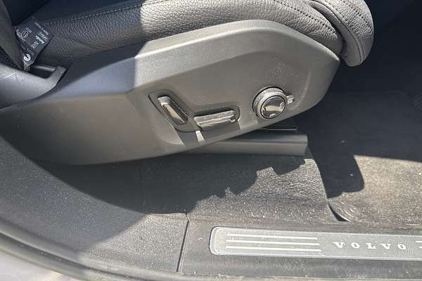 2023 Volvo XC90 Ultimate B6 Bright