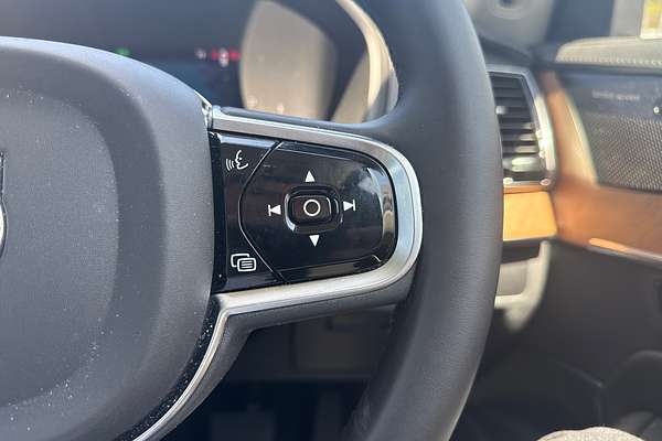 2023 Volvo XC90 Ultimate B6 Bright