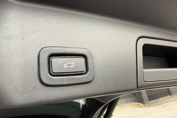 2019 Land Rover Range Rover Evoque P250 SE L551