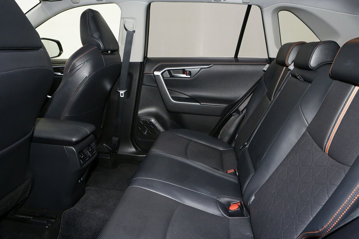 2020 Toyota RAV4 Edge AXAA54R