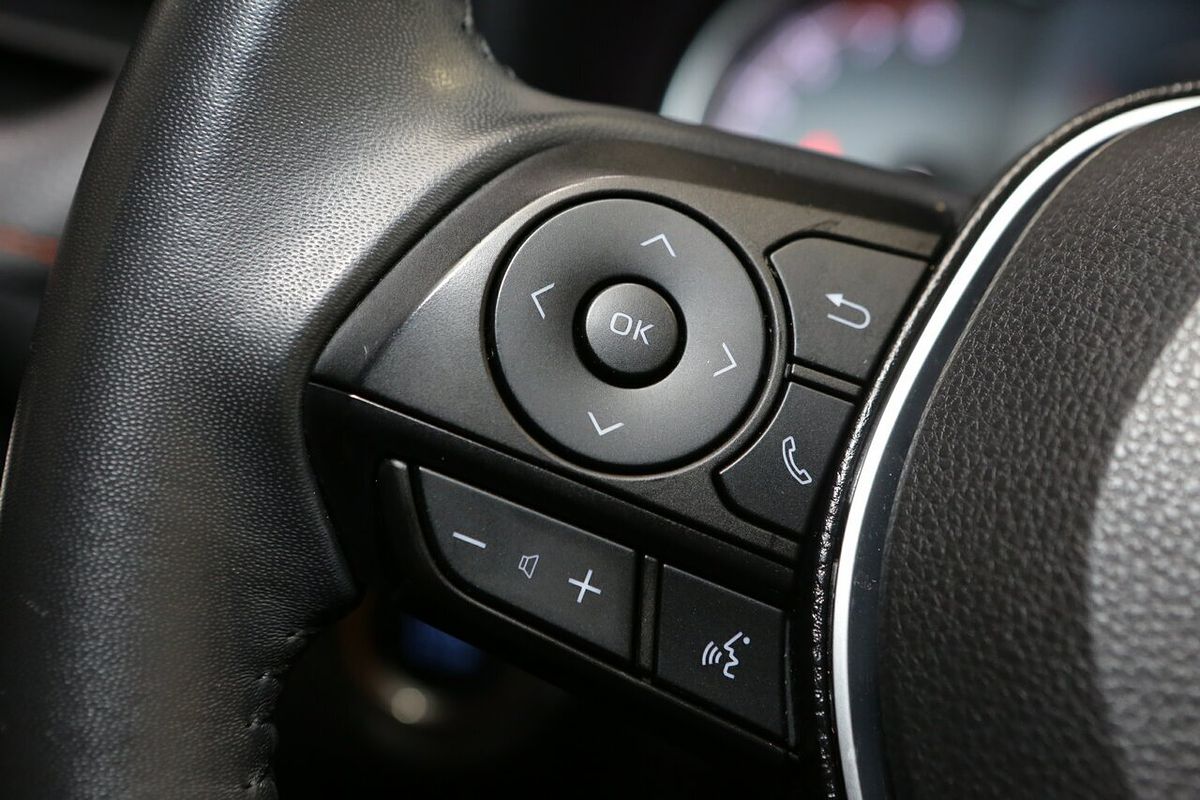 2020 Toyota RAV4 Edge AXAA54R