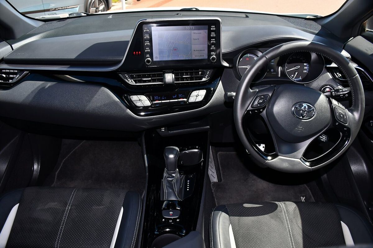 2022 Toyota C-HR GR Sport ZYX10R